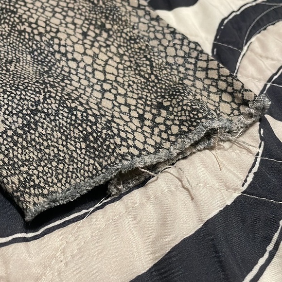 Rock & Republic Snakeskin Jeans - Picture 6 of 8